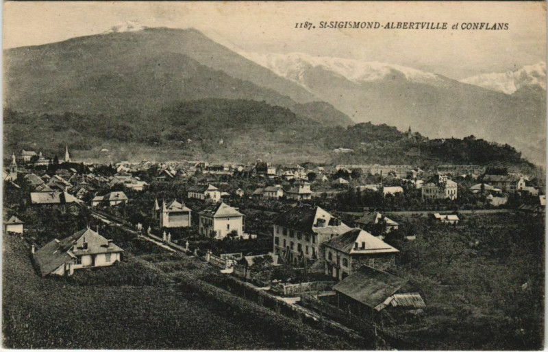 Carte postale ancienne Saint-Sigismond Albertville et Conflans - Vue Generale à Albertville