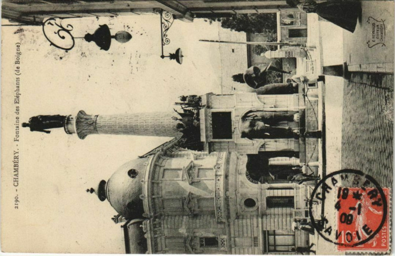 Carte postale ancienne Chambery Fontaine des Elephants