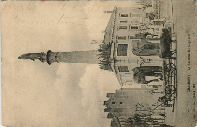 Carte postale ancienne Chambery La Fontaine des Elephants