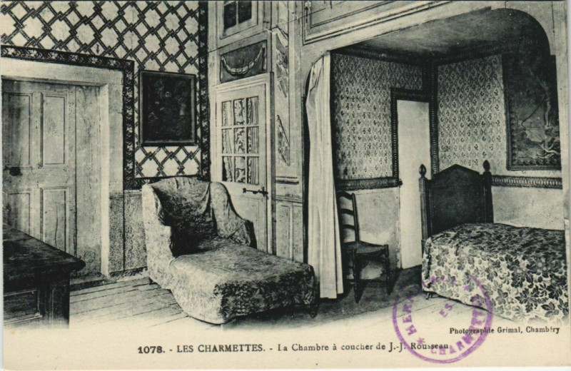 Carte postale ancienne Chambery Les Charmettes - La Chambre a Coucher de J.-J. Rousseau à La Chambre
