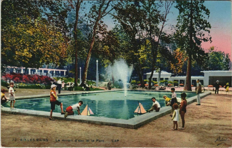 Carte postale ancienne Aix-les-Bains Le Miroir d'Eau et le Parc à Aix-les-Bains