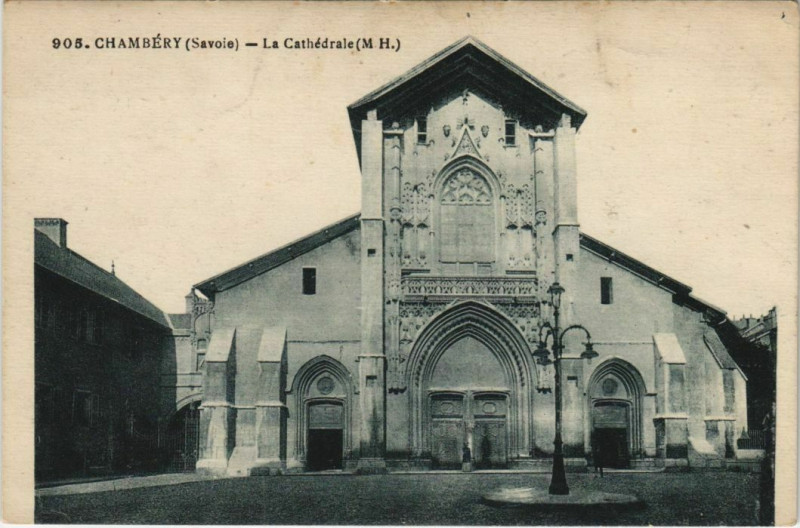 Carte postale ancienne Chambery La Cathedrale