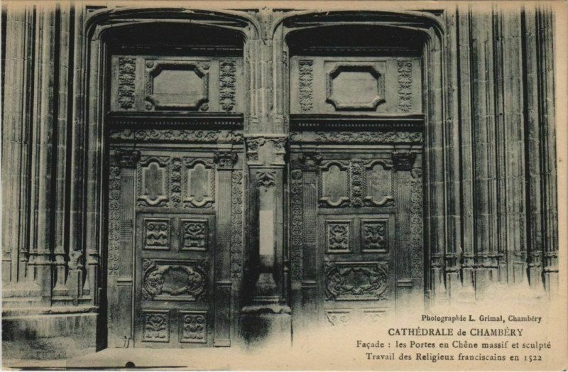 Carte postale ancienne Chambery Cathedrale de Chambery - Facade - Les Portes