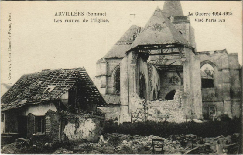Carte postale ancienne Guerre Arvillers Eglise Ruines à Arvillers
