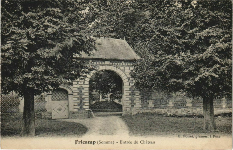 Carte postale ancienne Fricamp Entrée du Chateau