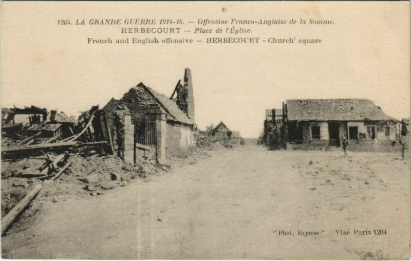 Carte postale ancienne Guerre Herbecourt place de l'Eglise