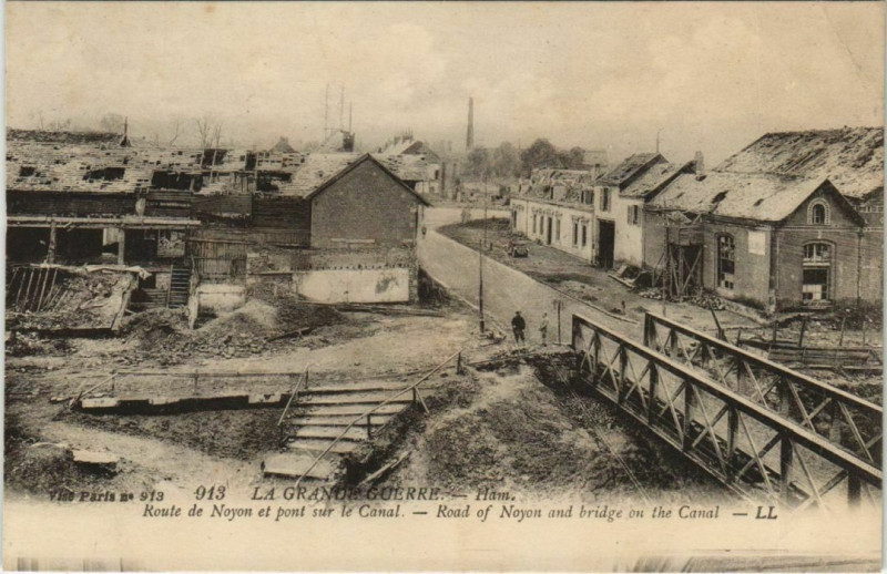 Carte postale ancienne Guerre Ham Rue de Noyon à Ham