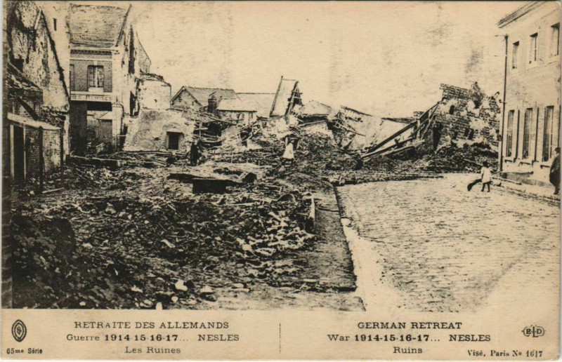 Carte postale ancienne Guerre Nesles ruines à Nesle