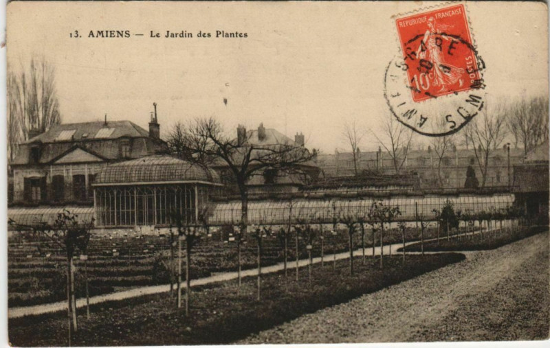 Carte postale ancienne Amiens Jardin des Plantes à Amiens