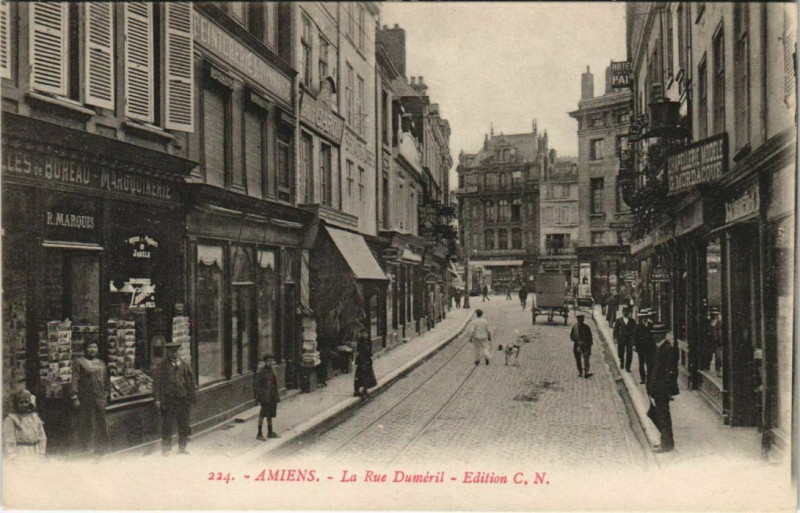 Carte postale ancienne Amiens Rue Duméril à Amiens