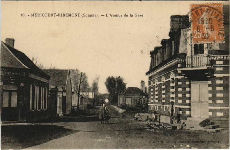 Carte postale ancienne Mericourt-Ribemont Avenue de la Gare
