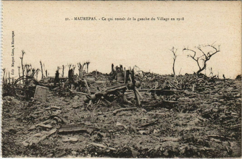 Carte postale ancienne Guerre Maurepas restes du village à Maurepas