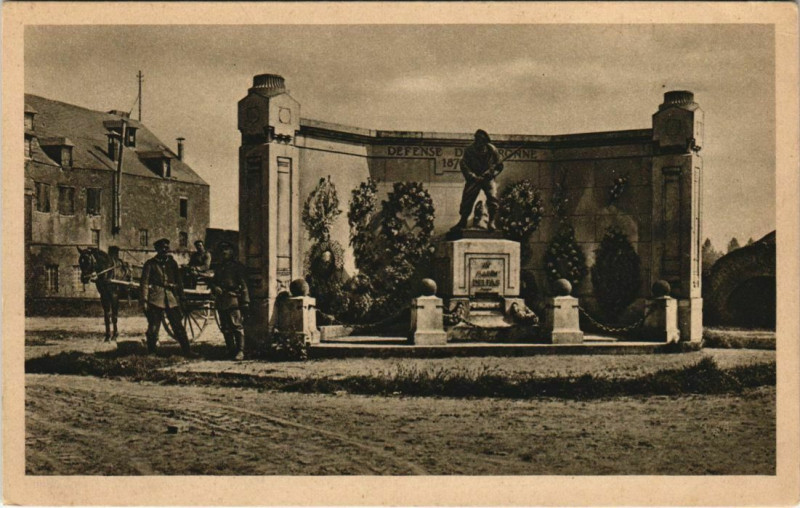 Carte postale ancienne Peronne Monument denkmal
