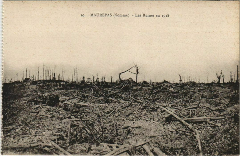 Carte postale ancienne Guerre Maurepas Les Ruines en 1918 à Maurepas