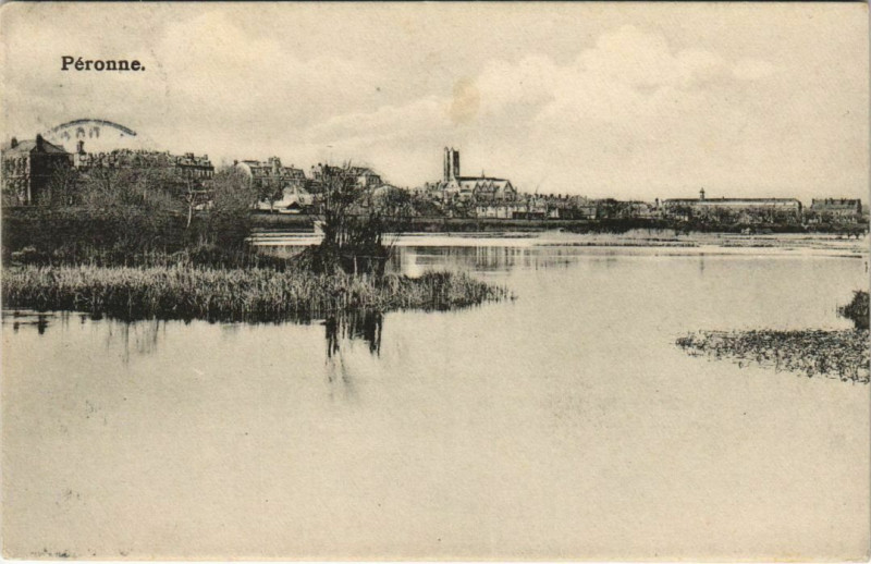 Carte postale ancienne Peronne vue générale