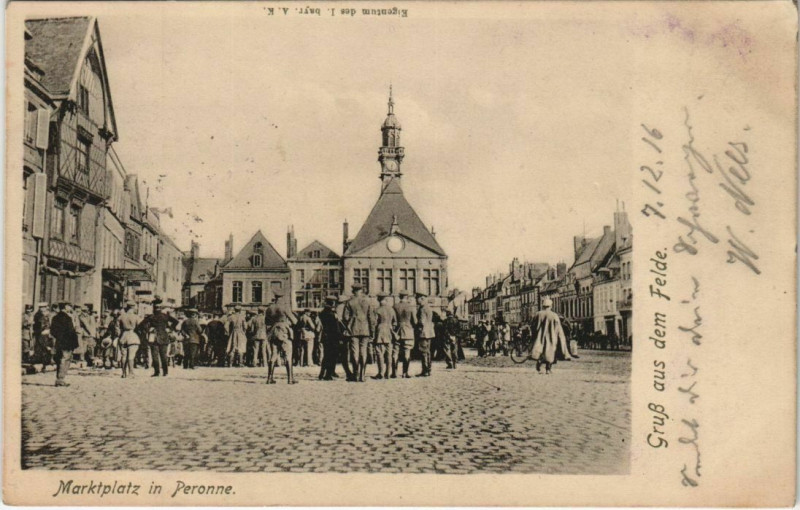 Carte postale ancienne Peronne Marktplatz Place du Marché