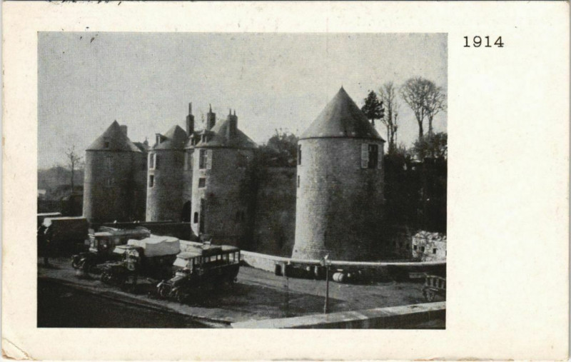 Carte postale ancienne Peronne Le Chateau