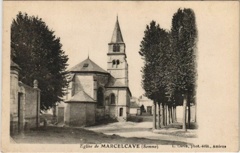 Carte postale ancienne Marcelcave Eglise à Marcelcave