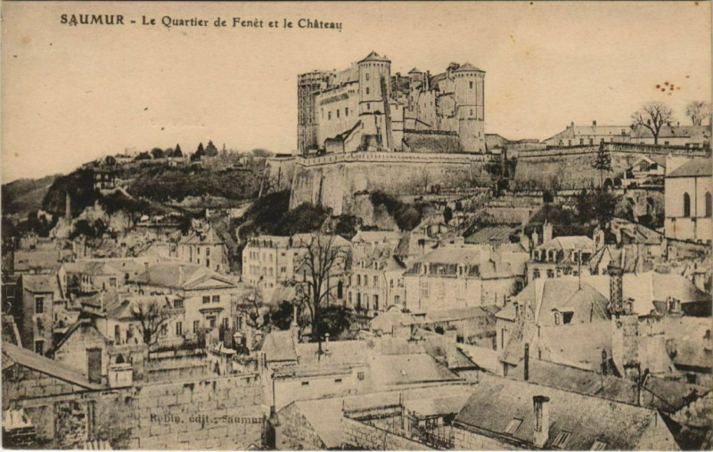 Carte postale ancienne Saumur Quartier de Fenet et le Chateau France à Saumur