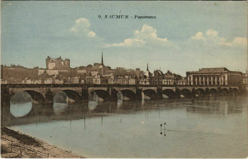 Carte postale ancienne Saumur panorama France à Saumur
