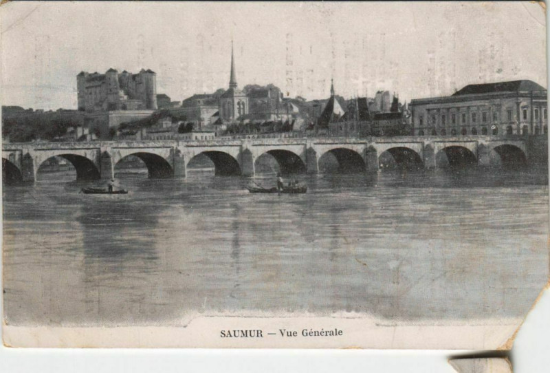 Carte postale ancienne Saumur vue generale France à Saumur