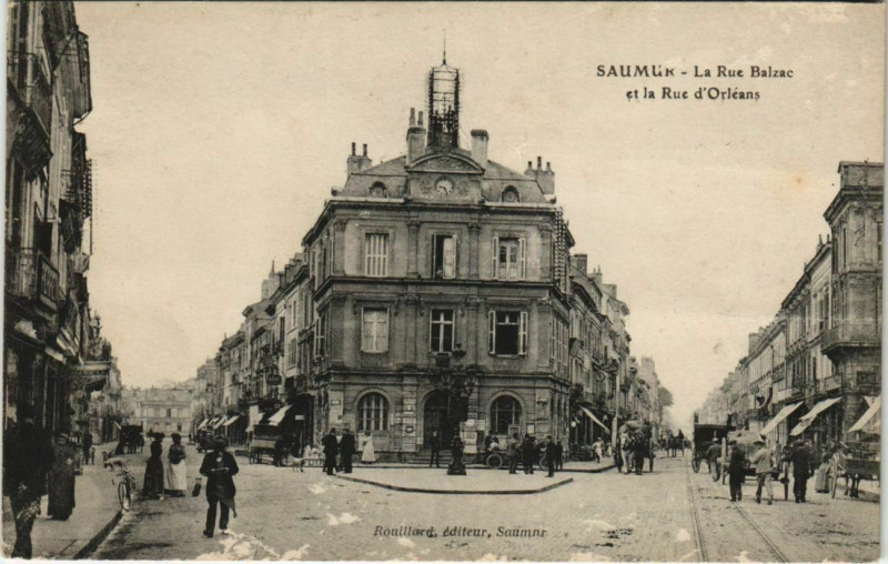 Carte postale ancienne Saumur Rue Balzac et Rue d'Orleans France à Saumur
