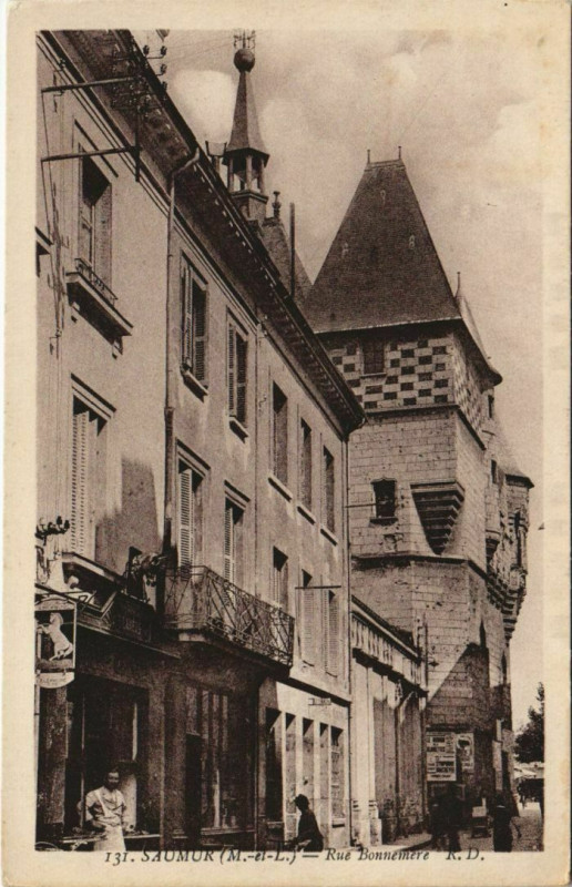 Carte postale ancienne Saumur Rue Bonnemere France à Saumur