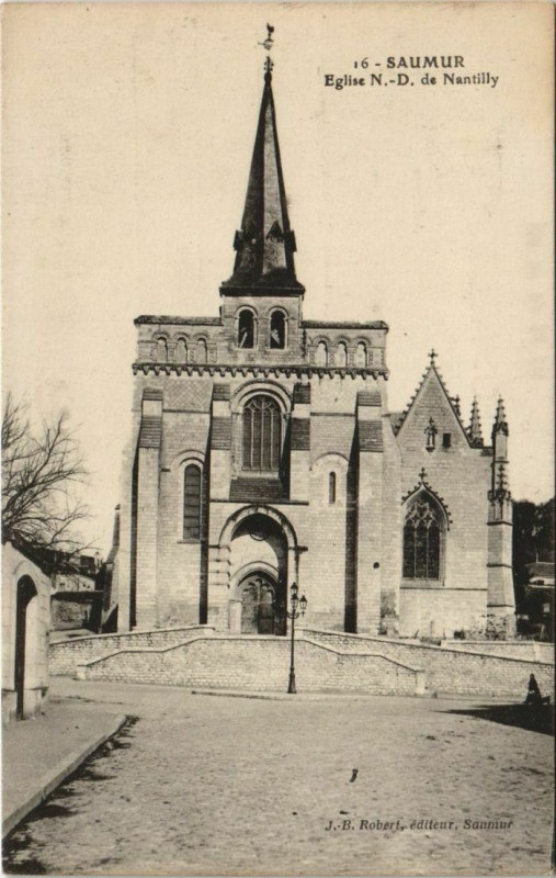 Carte postale ancienne Saumur Eglise N.-D. De Nantilly France à Saumur