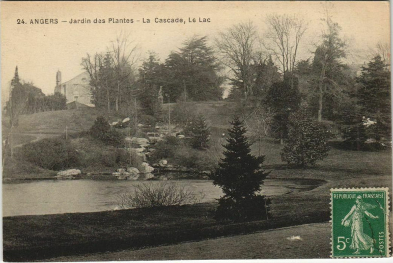 Carte postale ancienne Angers Jardin des Plantes , Cascade France à Angers