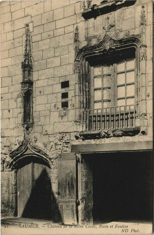 Carte postale ancienne Saumur Chateau de la Reine de Cecile France à Saumur