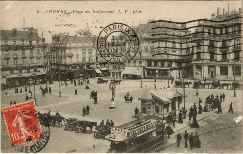 Carte postale ancienne Angers Place du Ralliement France à Angers