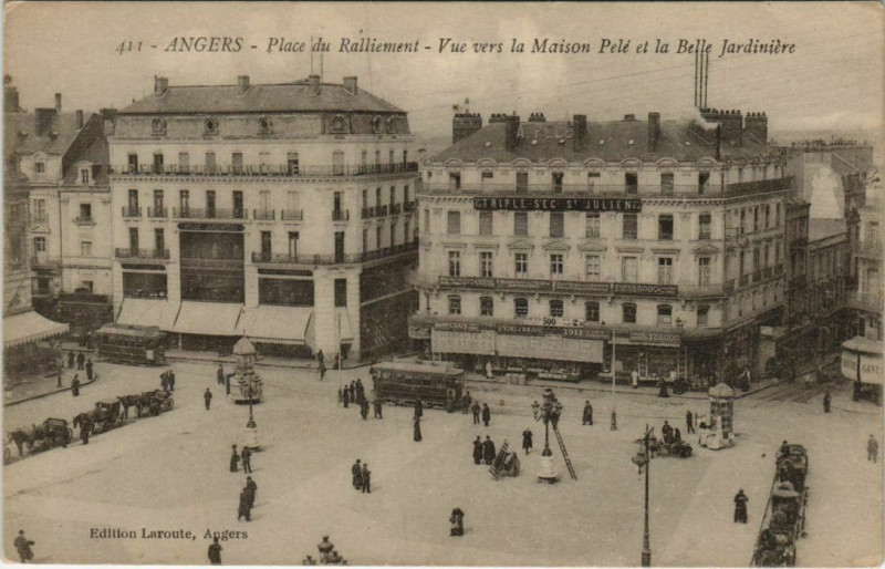 Carte postale ancienne Angers Place du Ralliement France à Angers