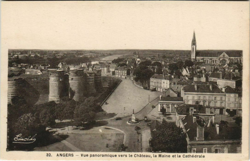 Carte postale ancienne Angers vue panoramique France à Angers