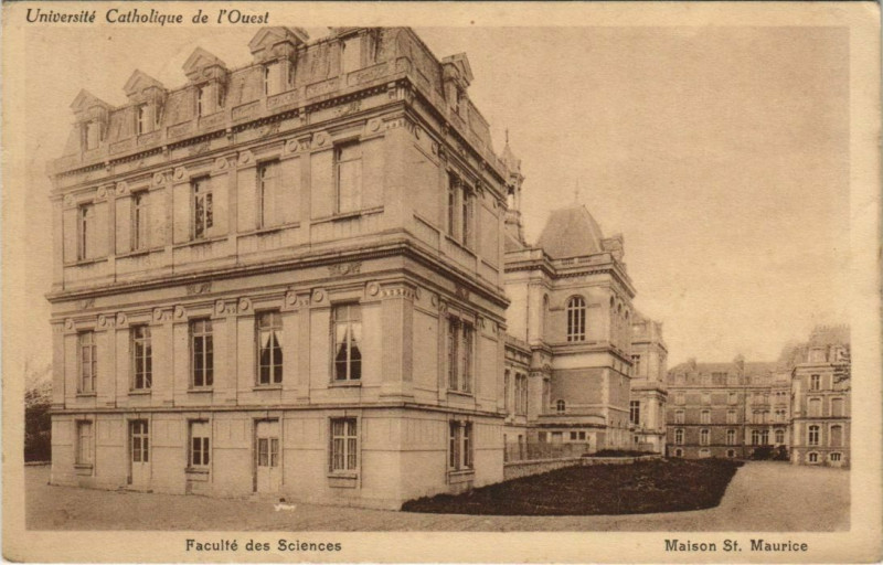Carte postale ancienne Angers Universite Catholique France à Angers