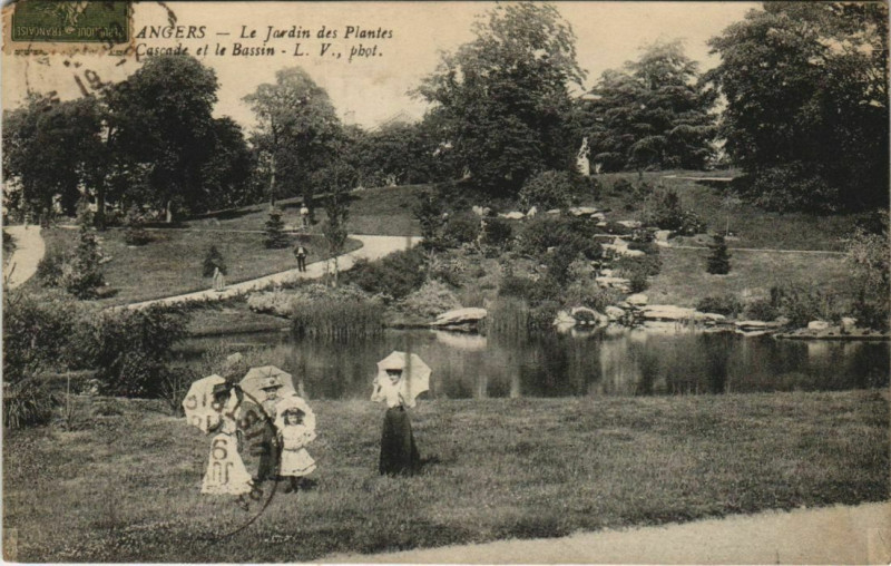 Carte postale ancienne Angers Jardin des Plantes ,Cascade et le Bassin France à Angers