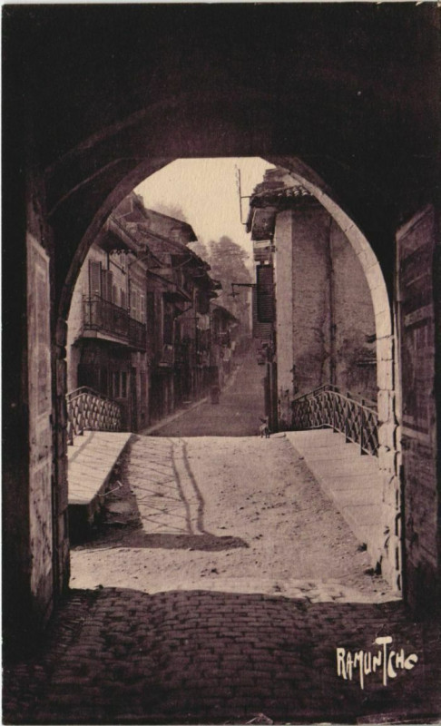 Carte postale ancienne St.Jean Pied de Port Rue d'Espagne France