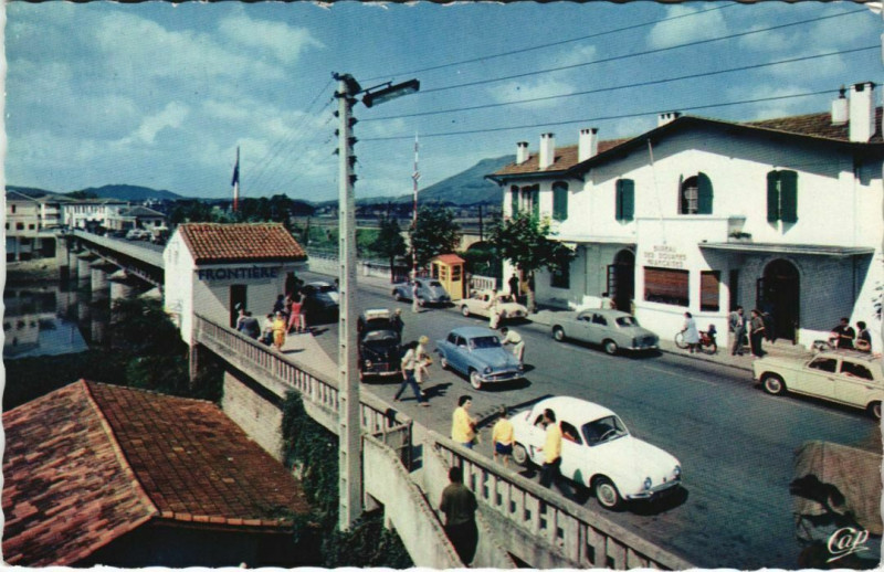 Carte postale ancienne Hendaye La Frontiere France à Hendaye