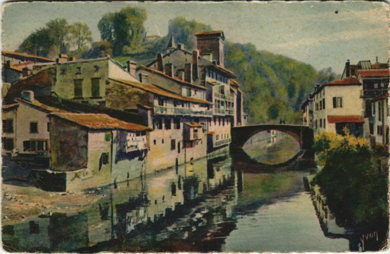 Carte postale ancienne St.Jean Pied de Port Vieilles Maisons France