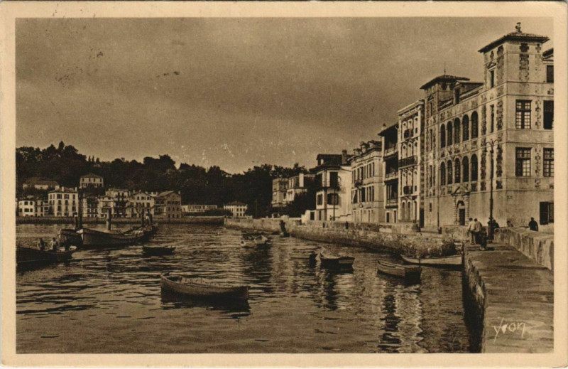 Carte postale ancienne Saint Jean de Luz Le Quai de l'Infante France à Saint-Jean-de-Luz
