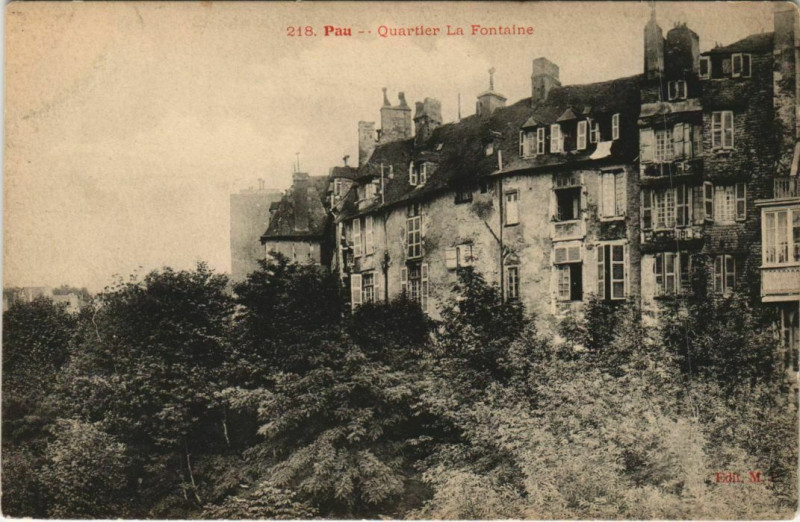 Carte postale ancienne Pau Quartier La Fontaine France à Pau