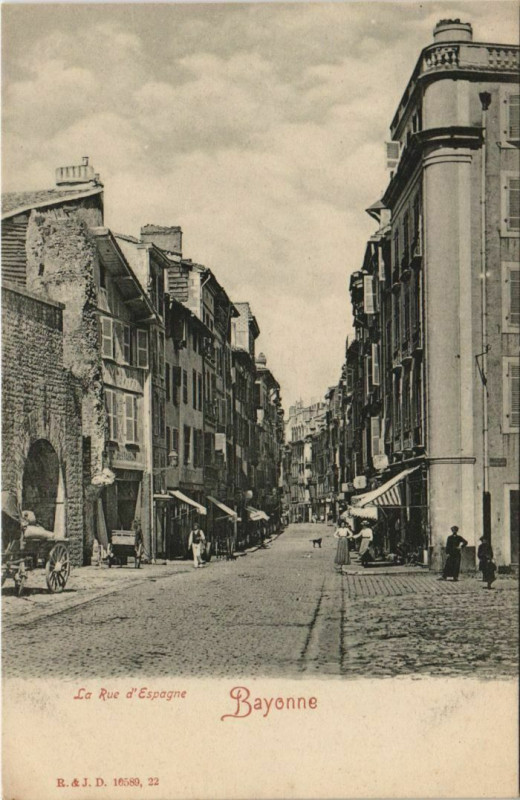 Carte postale ancienne Bayonne La Rue d'Espagne France à Bayonne