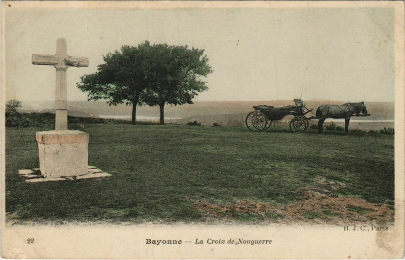 Carte postale ancienne Bayonne La Croix de Nouguerre France à Bayonne