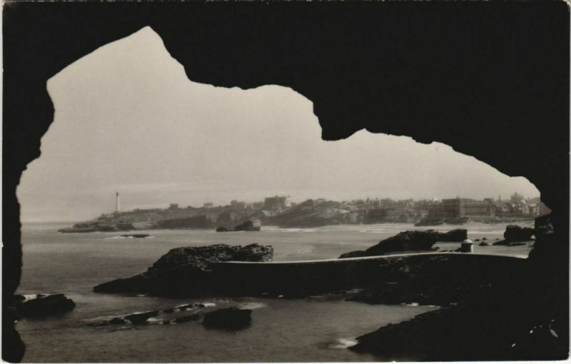 Carte postale ancienne Biarritz vu de la roche percee France à Biarritz