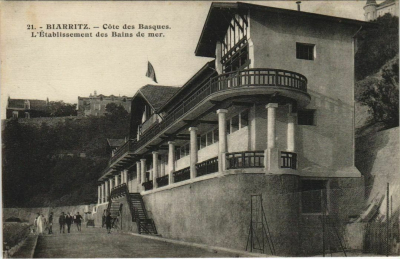 Carte postale ancienne Biarritz L'Etablissement des Bains France à Biarritz