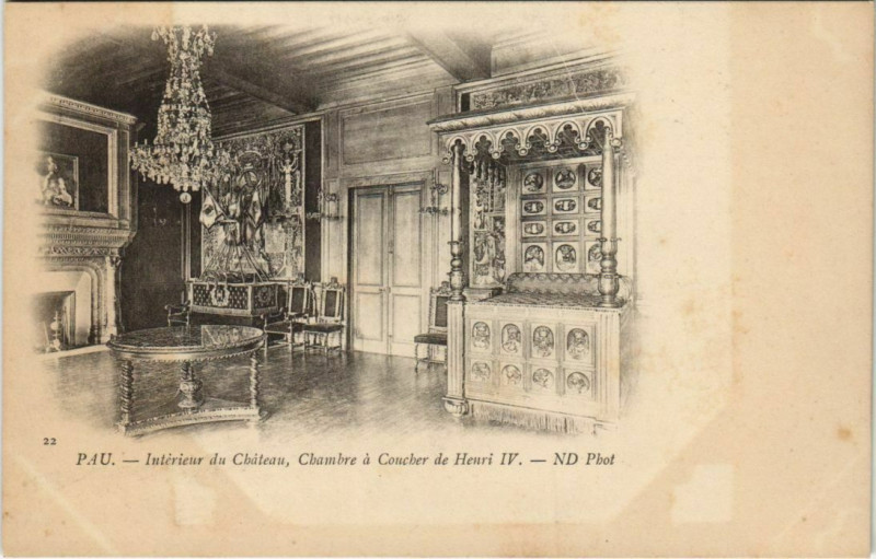 Carte postale ancienne Pau Interieur du Chateau,Coucher de Henri Iv France à Pau