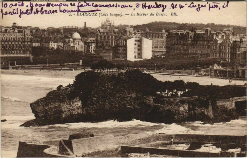 Carte postale ancienne Biarritz Rocher du Basta France à Biarritz