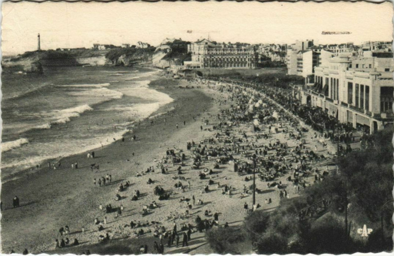 Carte postale ancienne Biarritz Grande Plage France à Biarritz