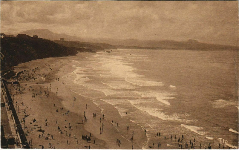 Carte postale ancienne Biarritz Vue d'ensemble de la Grande Plage France à Biarritz