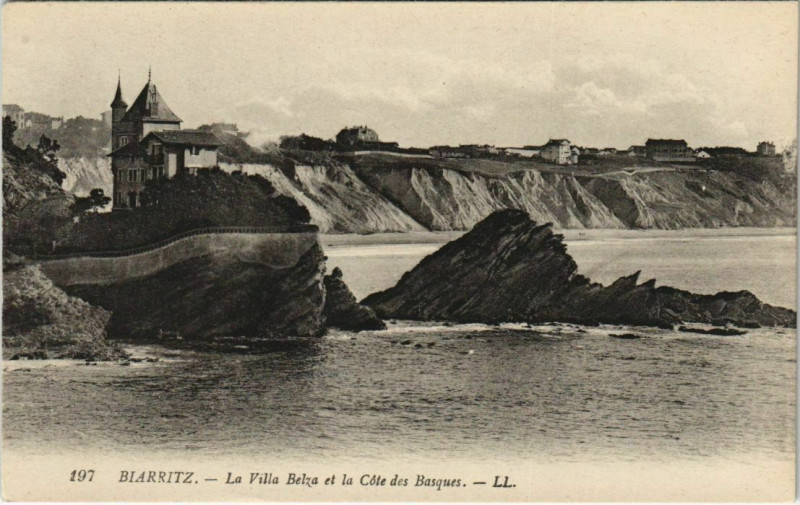 Carte postale ancienne Biarritz Villa Belza et la Cote des Basques France à Biarritz