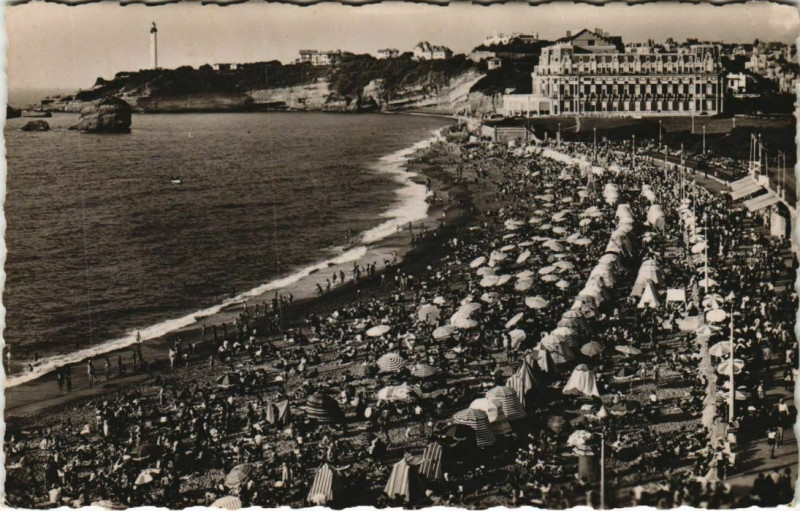 Carte postale ancienne Biarritz Grande Plage France à Biarritz